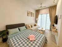 Upton | Near Timberland medical, Aeon by by HopeHome - Pet friendly