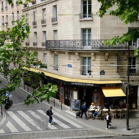 Hipotel Paris Gambetta République Отели рядом с достопримечательностью «20-й округ: Менилмонтан»