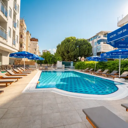 La Brisa Hotel