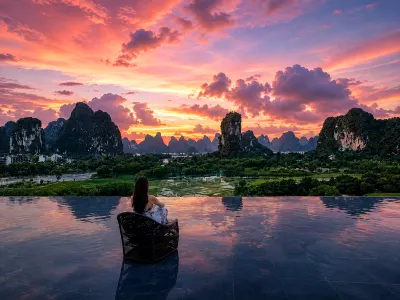 Julong Town Resort Hotel (Yulong River Store, Shili Gallery, Yangshuo) Hotel di 