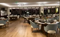 Laika Boutique Stay Scenic Apartment (Lingshui Clear Water Bay Food Street) - 2-Star