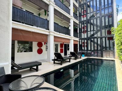 99 the Gallery Hotel