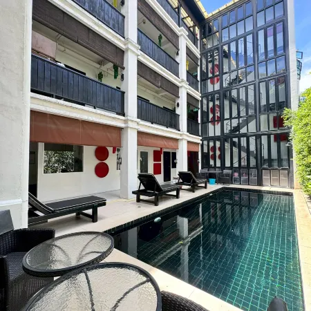 99 the Gallery Hotel Отели рядом с достопримечательностью «Ворота Чанг Пуак»