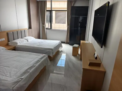 Chenfeng E-Sports Hotel - Airport Shuttle