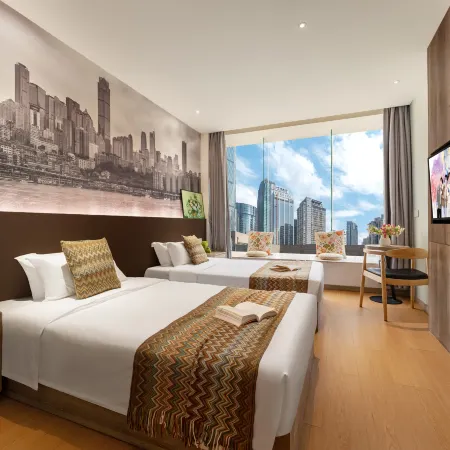 Huayu Hotel (Chongqing Jiefangbei Area Hong Ya Dong)