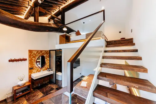 Parrot Courtyard - 3-Star