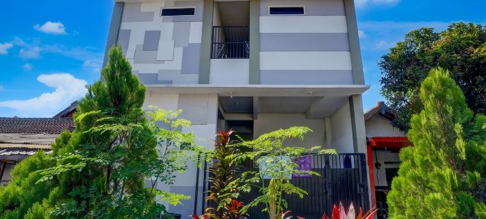 Hotel O Singgah Sini Homestay Syariah Hotels in Blimbing