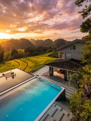 Yueqili · Zhixi Homestay (Shangnahui Branch, Wanfenglin Scenic Area, Xingyi) - Pools