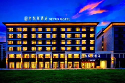 GEYUS HOTEL - parking