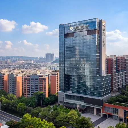 REZEN SELECT Hotel (Foshan Shunde Qinghui Garden Dongle Road Metro Station Branch)