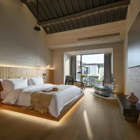 Jiande Lanqing Shiguang B&B