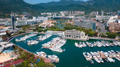 Shenzhen Dameisha Bay Yacht Resort Hotel - vue sur la montagne