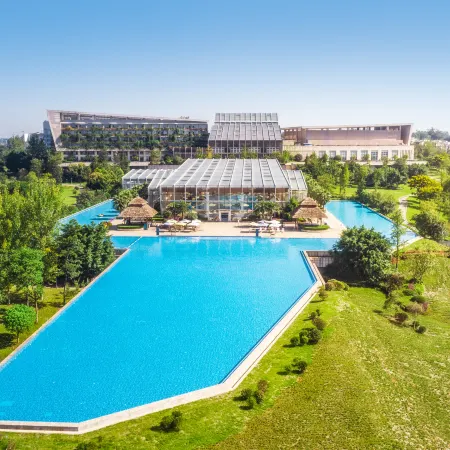 InterContinental Hotels HEILONG LAKE by IHG