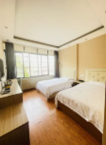 Poyang Shengwei Hotel (Huanhu Park Branch)