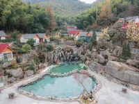 Paradise Hot Spring Hotel - Hot Springs