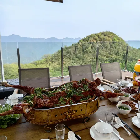 Flowery Forest Hotel