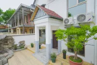 No. 97 Private Hot Spring Garden Hotels near Fangshan Red Scarf Park