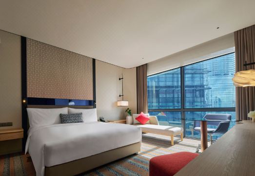 호텔 연결 쇼핑몰 전경