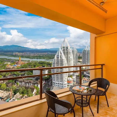 Jinghong Duoli Boutique Homestay (Gaozhuang Xishuangjing Star Night Market)