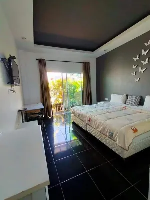 Nemo 2 Resort Hotels in Nopparat Thara