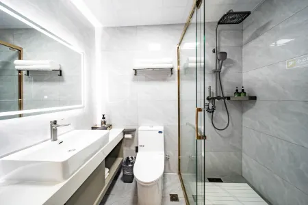 Ribera Cloud Hotel (Xi'an Datang Everbright City Big Wild Goose Pagoda Subway Station Branch)