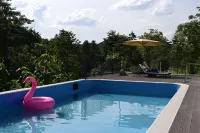 Anji Jiumu Songfeng Tent Homestay - 로맨틱
