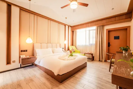 โรงแรมฮอลิเดย์ ว่านเซียงน้ำพุร้อน