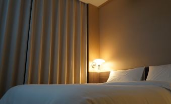 Tonghe Cunming Hotel