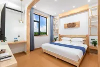Yueting Homestay (Baoquan Scenic Area)