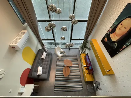 Studio Loft @ Empire Damansara (Free Wifi & Parking)