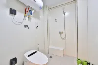 Genting·Net Red Light Luxury Homestay (Yanji Yanbian University Net Red Wall Store)