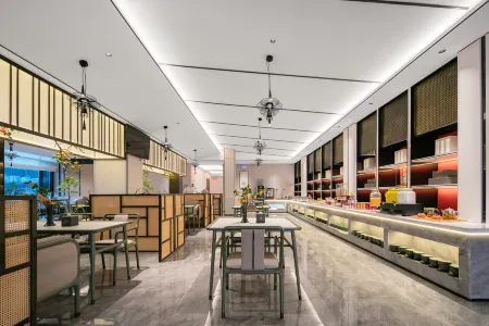 Moshang Light Luxury Hotel (Yichang Yigui Branch)