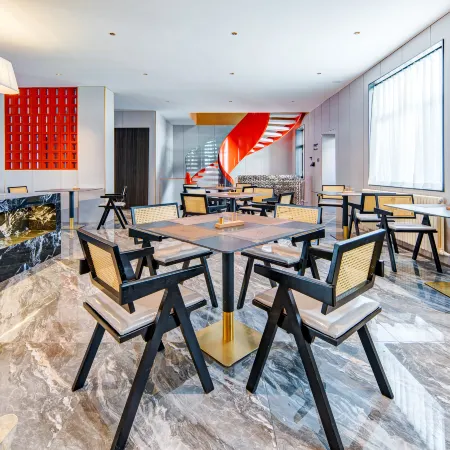 Cloud Hotel (Hulunbuir Hailar)