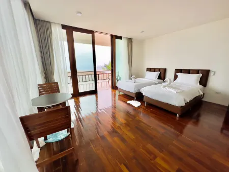 Phi Phi Mountain Beach Resort Отели в г. Пхи-Пхи