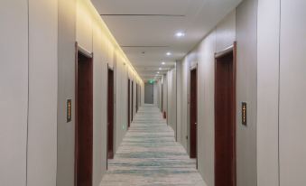 Erenhot City and Yue Smart Hotel