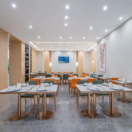Magnotel Business Hotel (Zhengyang County Zhengyang Avenue Business District)
