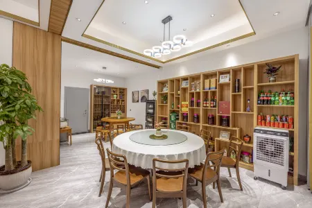 Qizitang · Dream Resort | Ideal Boutique Stay (Xianju South Gate) Отели рядом с достопримечательностью «Danzhuxiang»