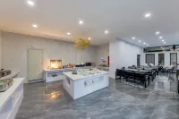 โรงแรมหยินโม่ (สวนแสงสตรีทโอลด์ ซิเหลียวจิง ซือกง) - พร้อมอาหารเช้า