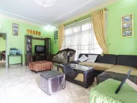 Waroeng Transit & Depary Homestay Hotel a Binjai