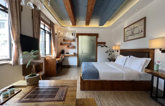 長沙塔莎花園民宿（月亮島湘江新城地鐵站店）