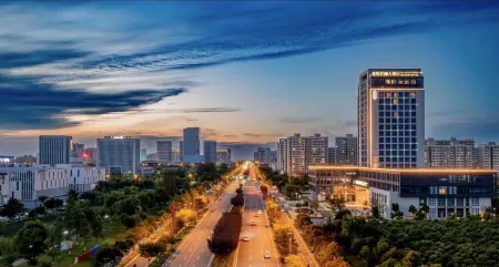 Gang Fu NARADA Grand Hotel Отели рядом с достопримечательностью «Chinese Begonia Garden»