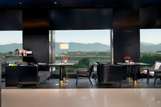 Yuefeng Jiajing Hotel Отели рядом с достопримечательностью «Chuiyun Tongtian River»