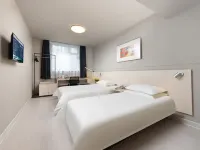 Jinjiang Inn (Xining Daxin Street Night Market, Mojia Street Branch)