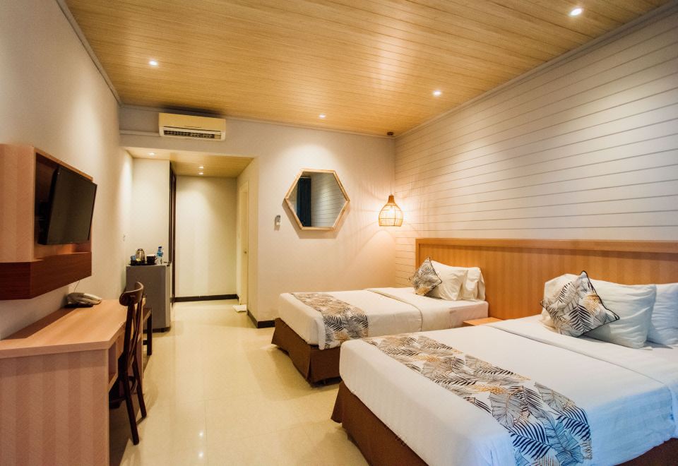 4. 실비아 호텔 &..