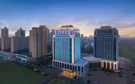 Vienna International Hotel (Yinchuan High-speed Railway Station Tongda South Street) Отели рядом с достопримечательностью «China University of Mining and Technology Yinchuan College»