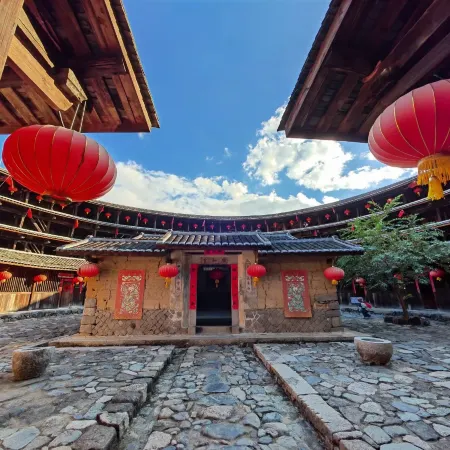Longyan Judexuan Inn (Yongding Tulou Branch)