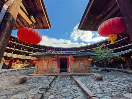 Longyan Judexuan Inn (Yongding Tulou Branch) Отели рядом с достопримечательностью «Yongding Ancient Town»