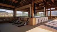 CHILL LIVE TEA SPACE Hotels in Yulong