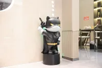 Three Cats Hotel (Guangsha Construction College)