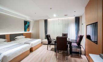 Platinum City Interstellar Hotel, Jishui County